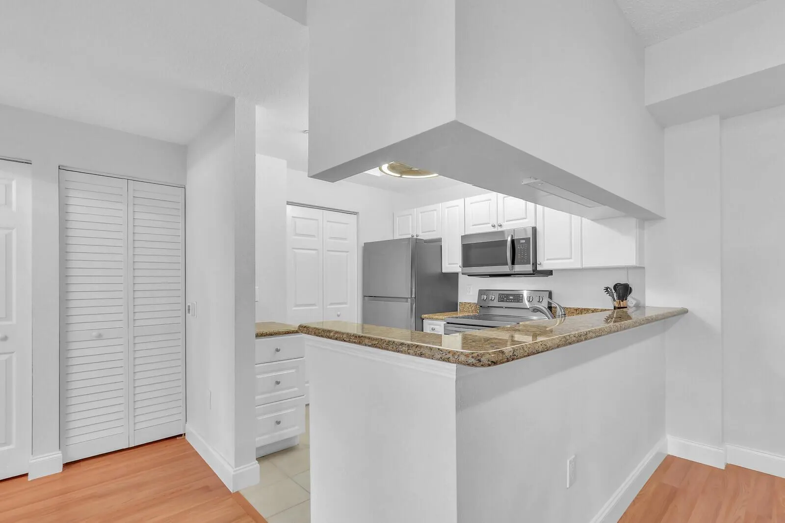 2803 Sarento Place, #112