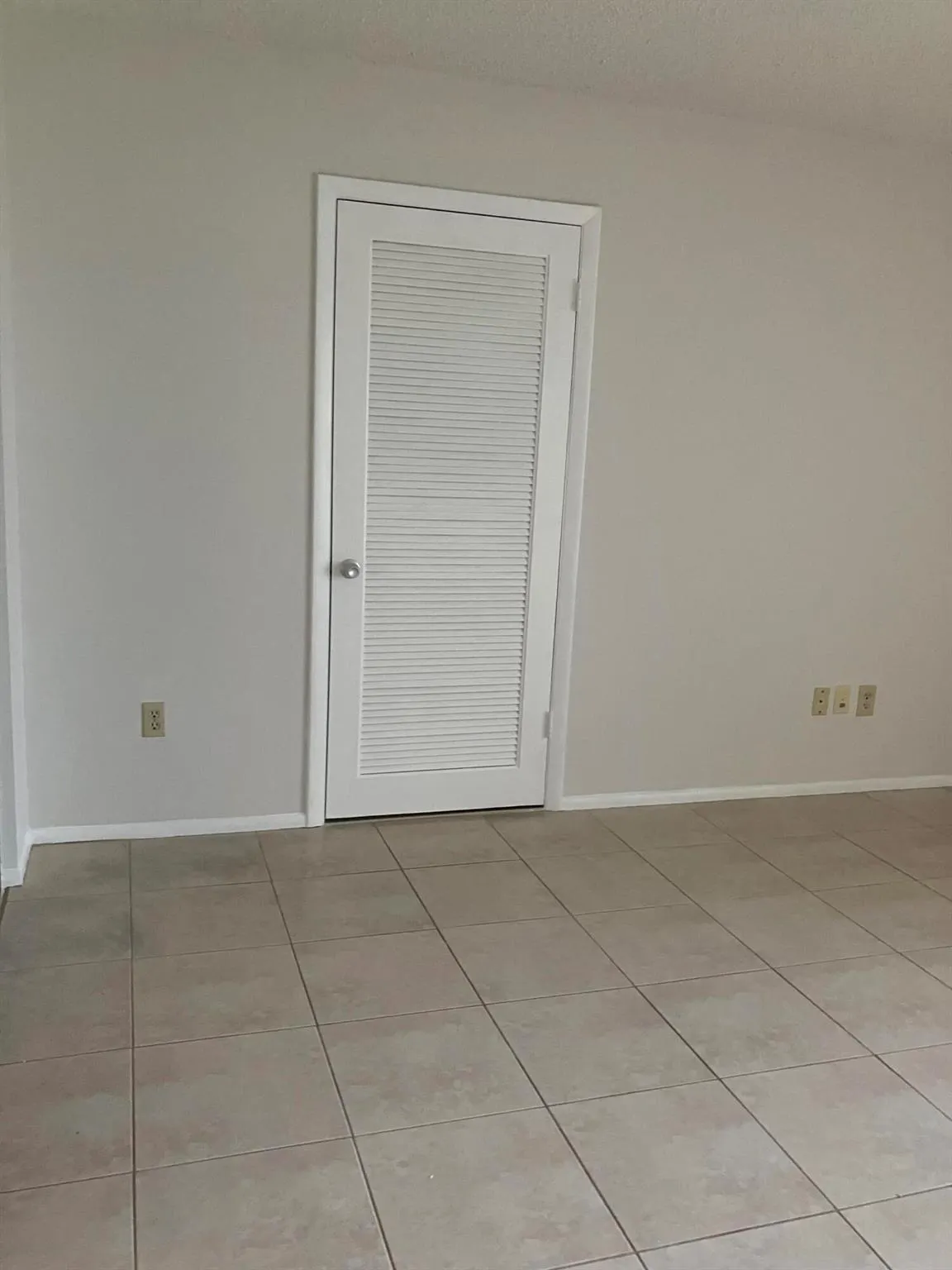 2886 Fernley Drive E, #92