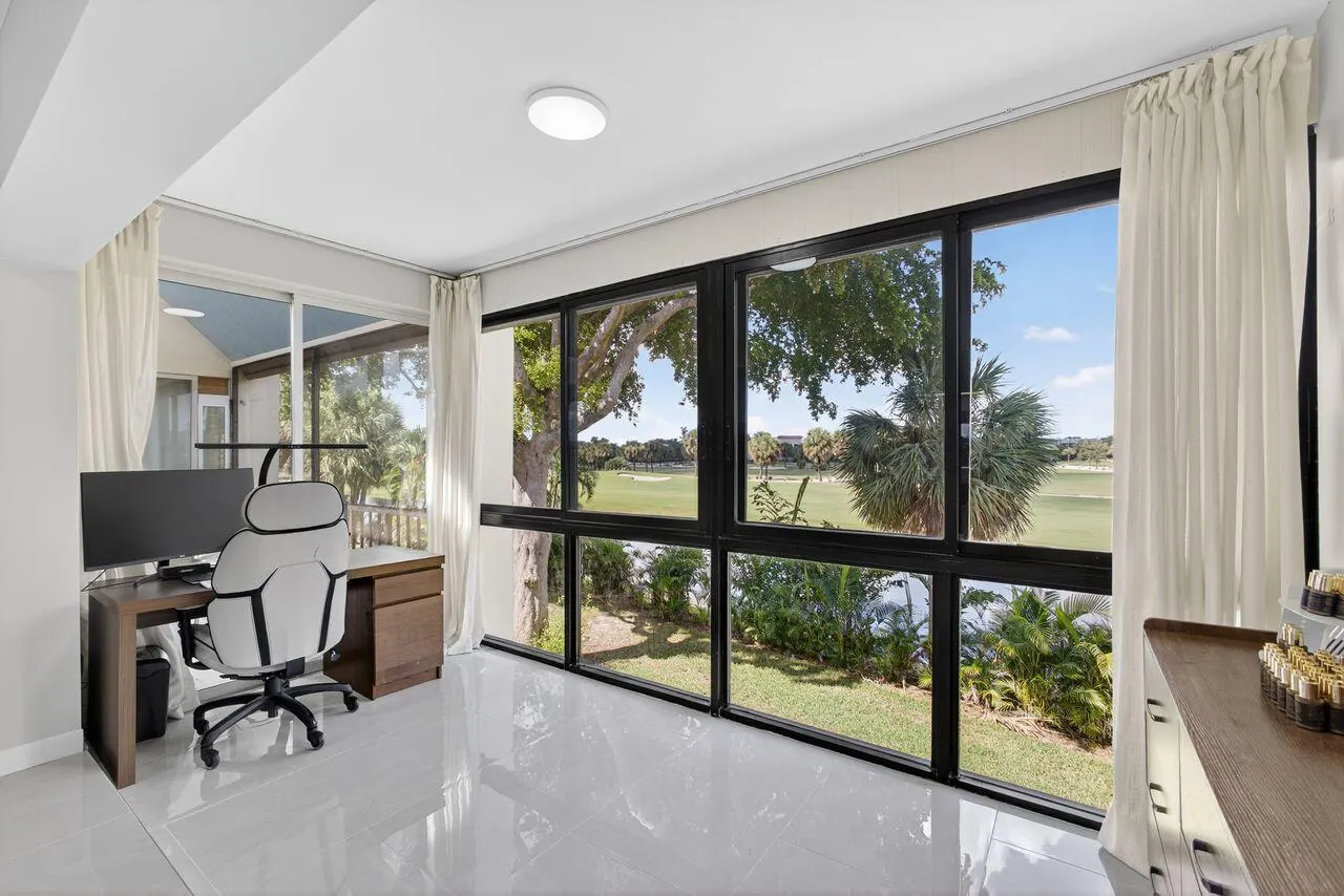 1731 Presidential Way, #C-203