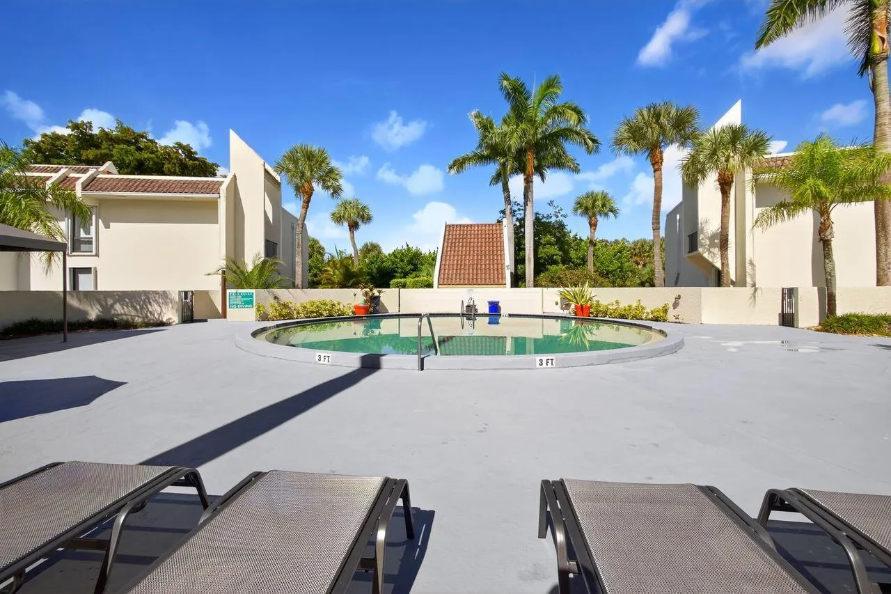 1731 Presidential Way, #C-203