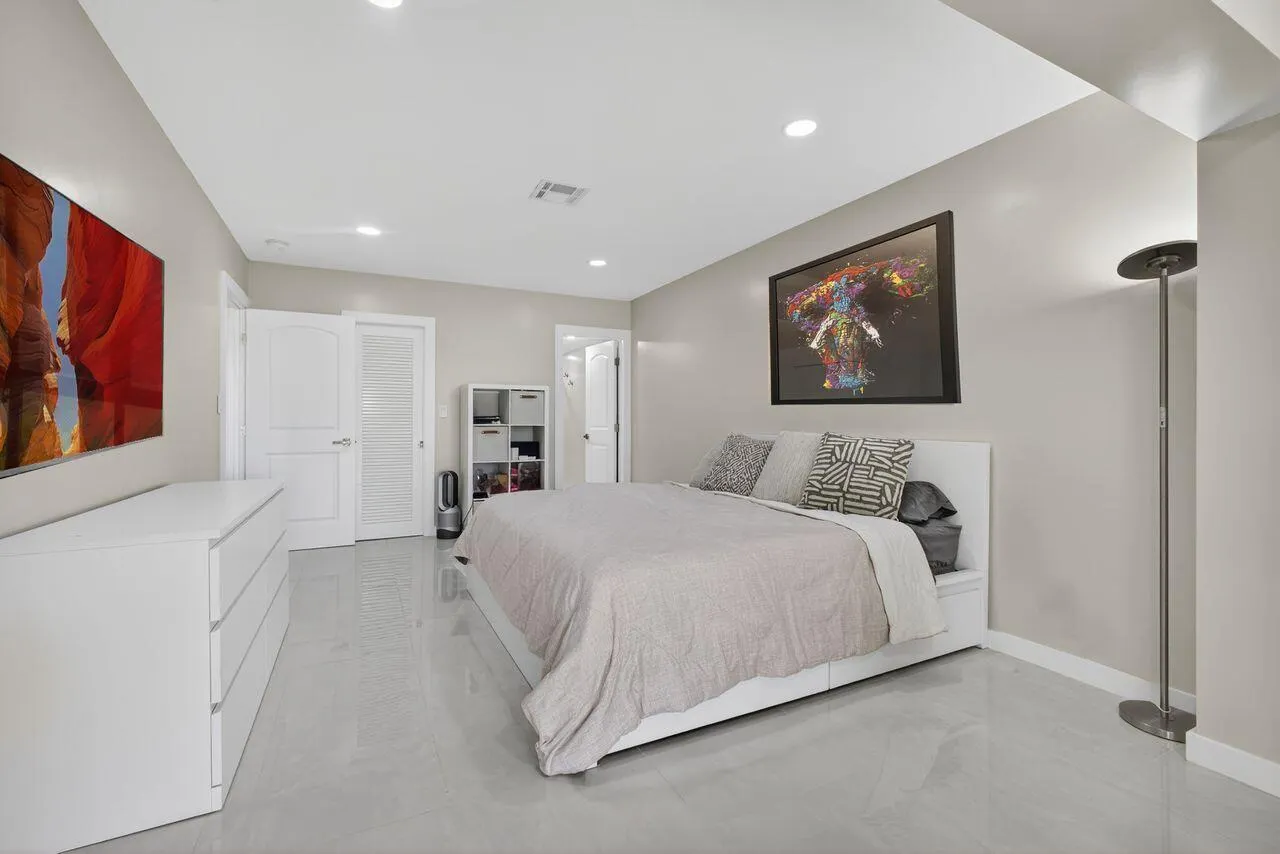 1731 Presidential Way, #C-203