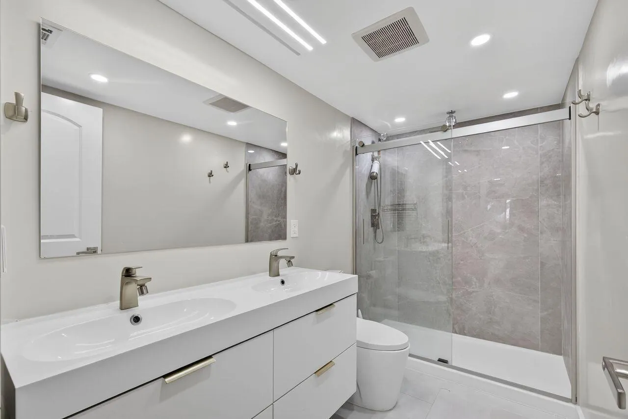 1731 Presidential Way, #C-203