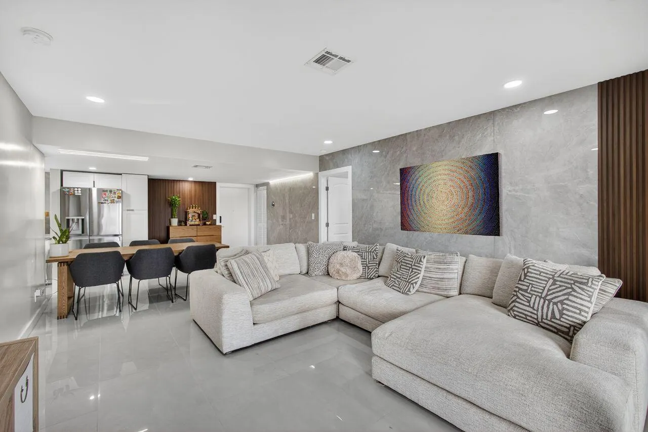 1731 Presidential Way, #C-203
