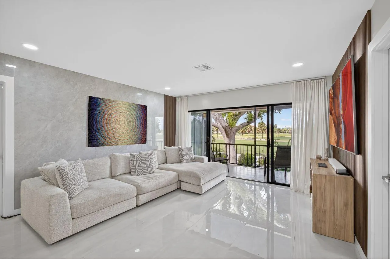1731 Presidential Way, #C-203