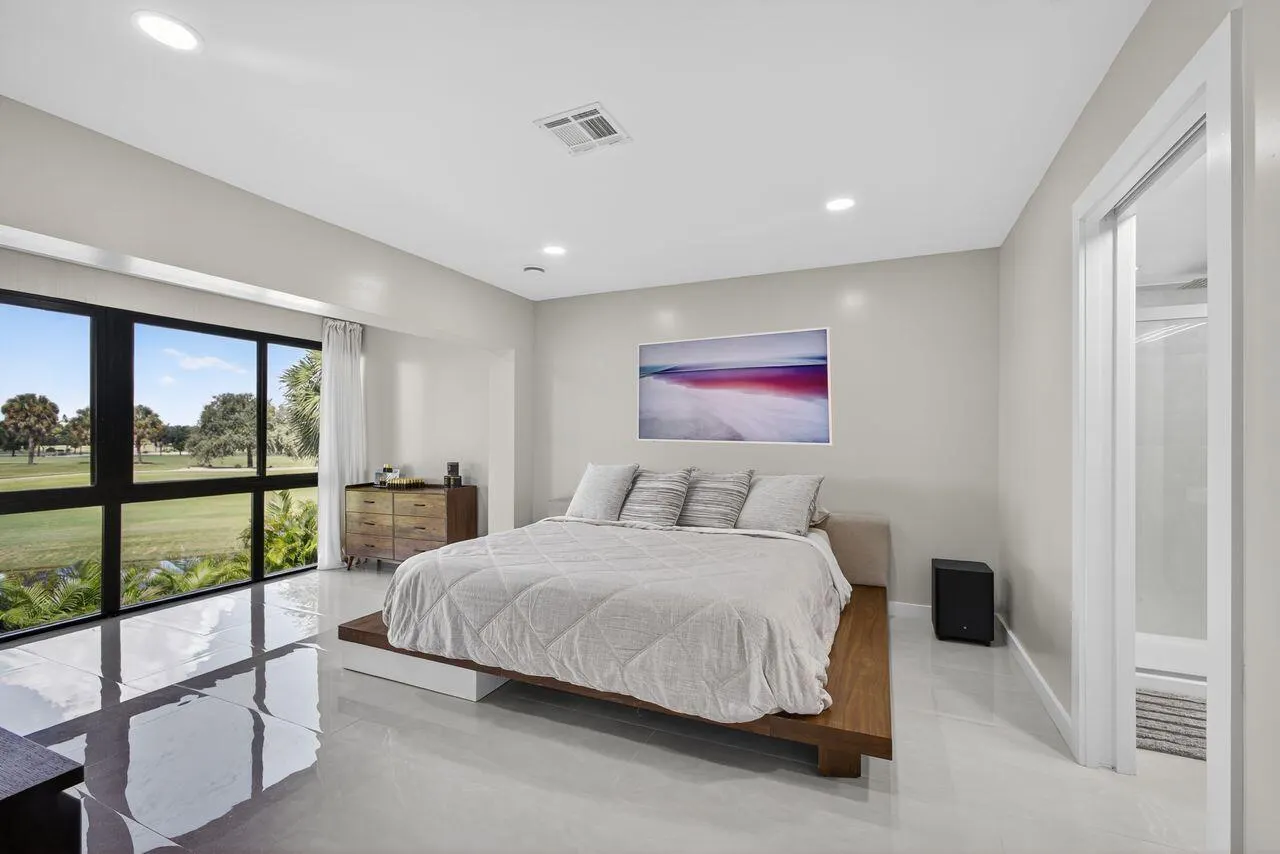 1731 Presidential Way, #C-203