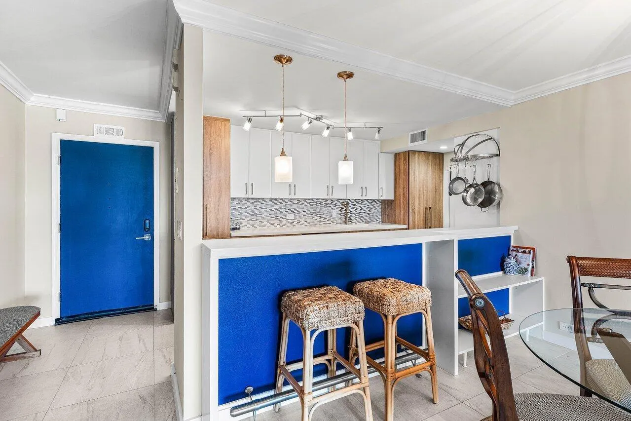 1208 Marine Way, #506