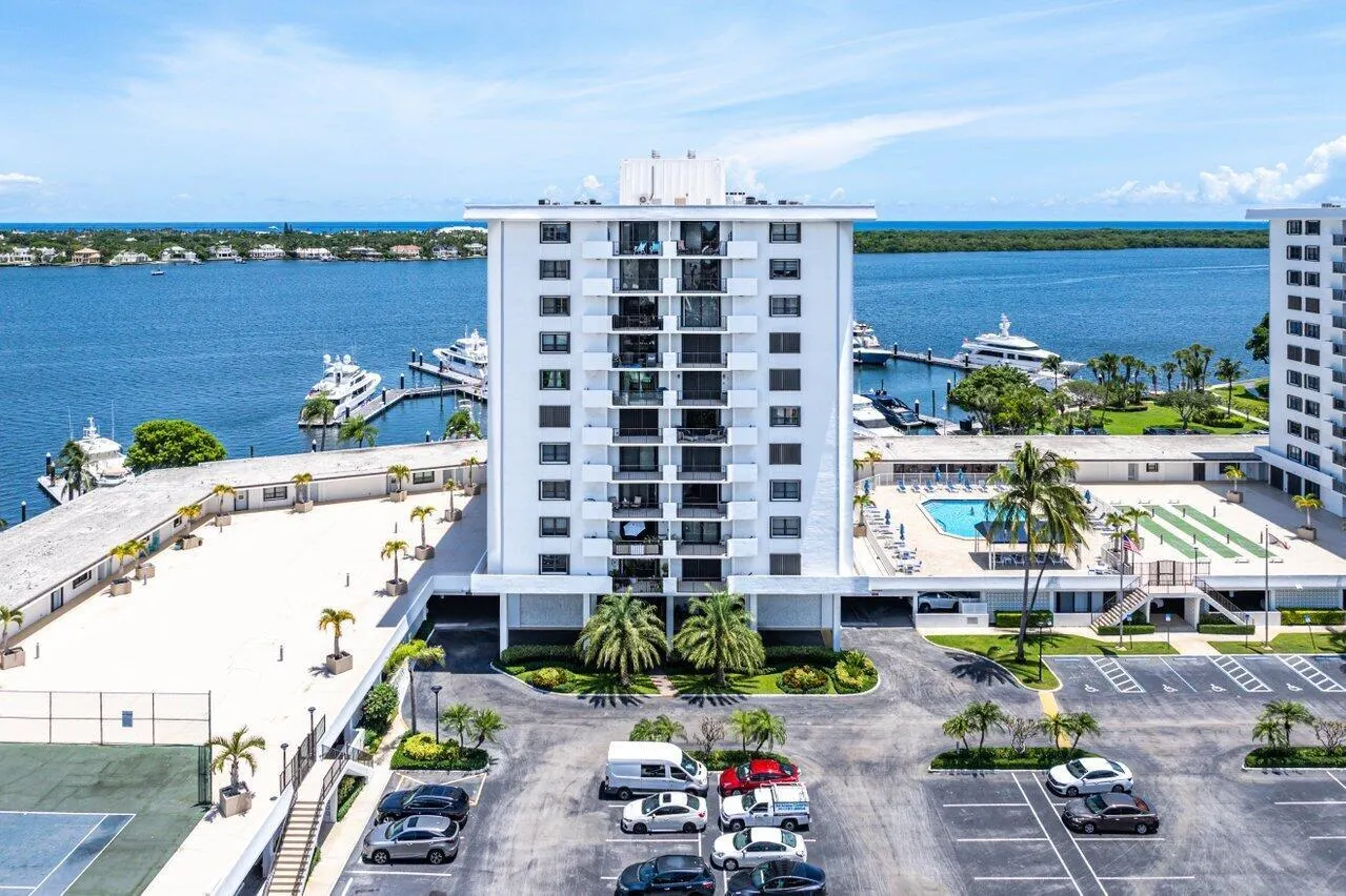 1208 Marine Way, #506