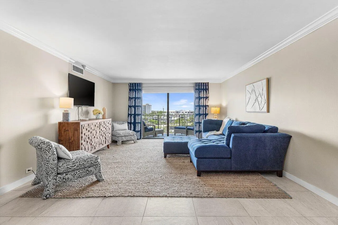 1208 Marine Way, #506