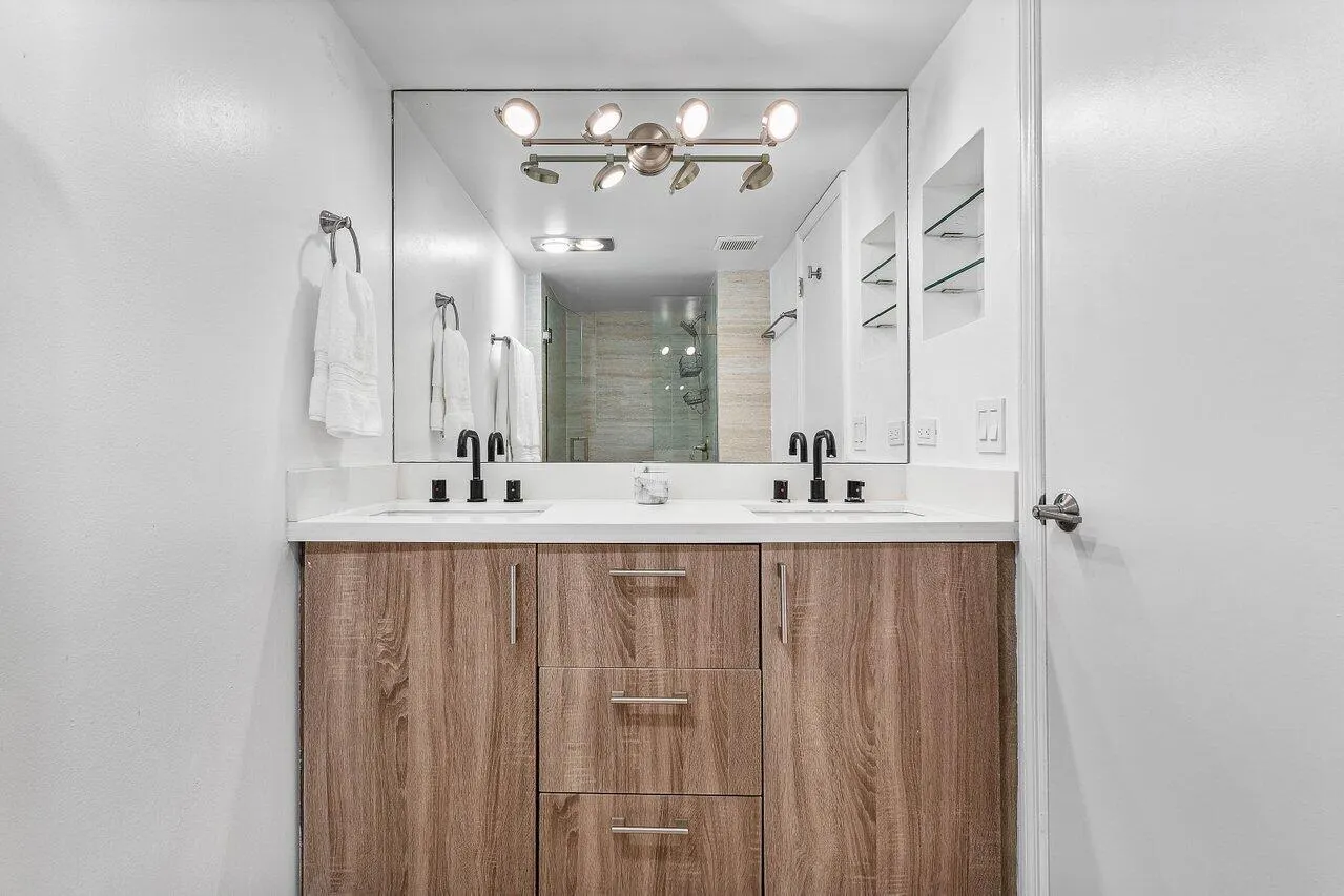 1208 Marine Way, #506