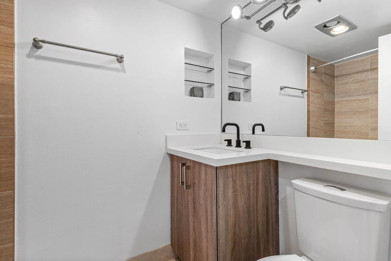 1208 Marine Way, #506