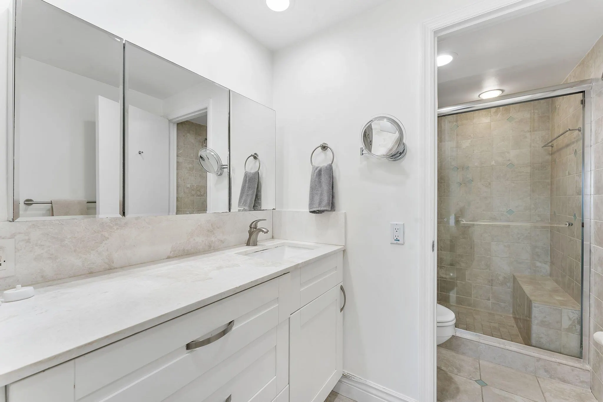 2871 N Ocean Boulevard, #D410
