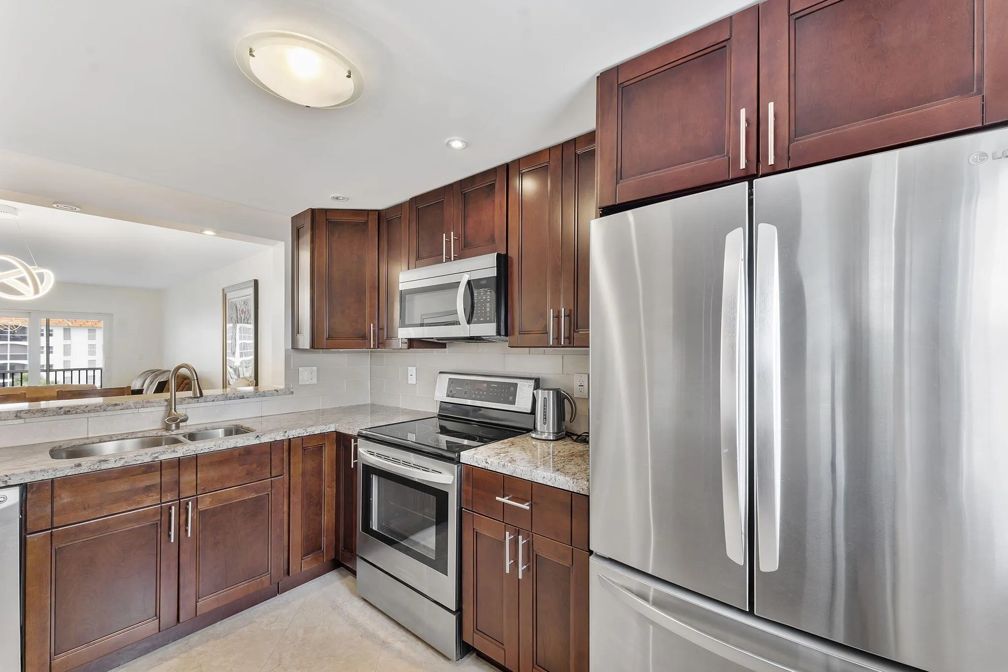 2871 N Ocean Boulevard, #D410