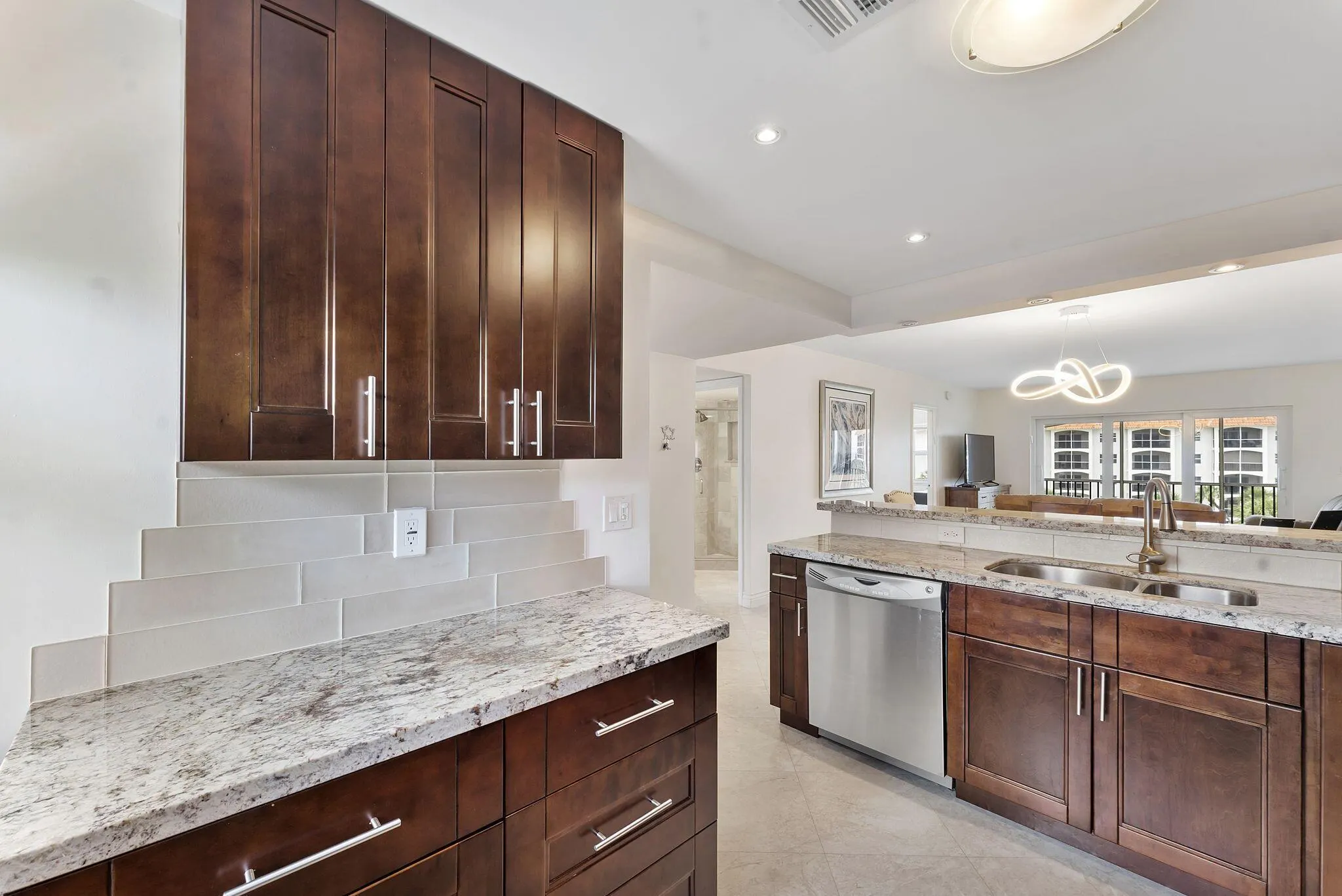 2871 N Ocean Boulevard, #D410