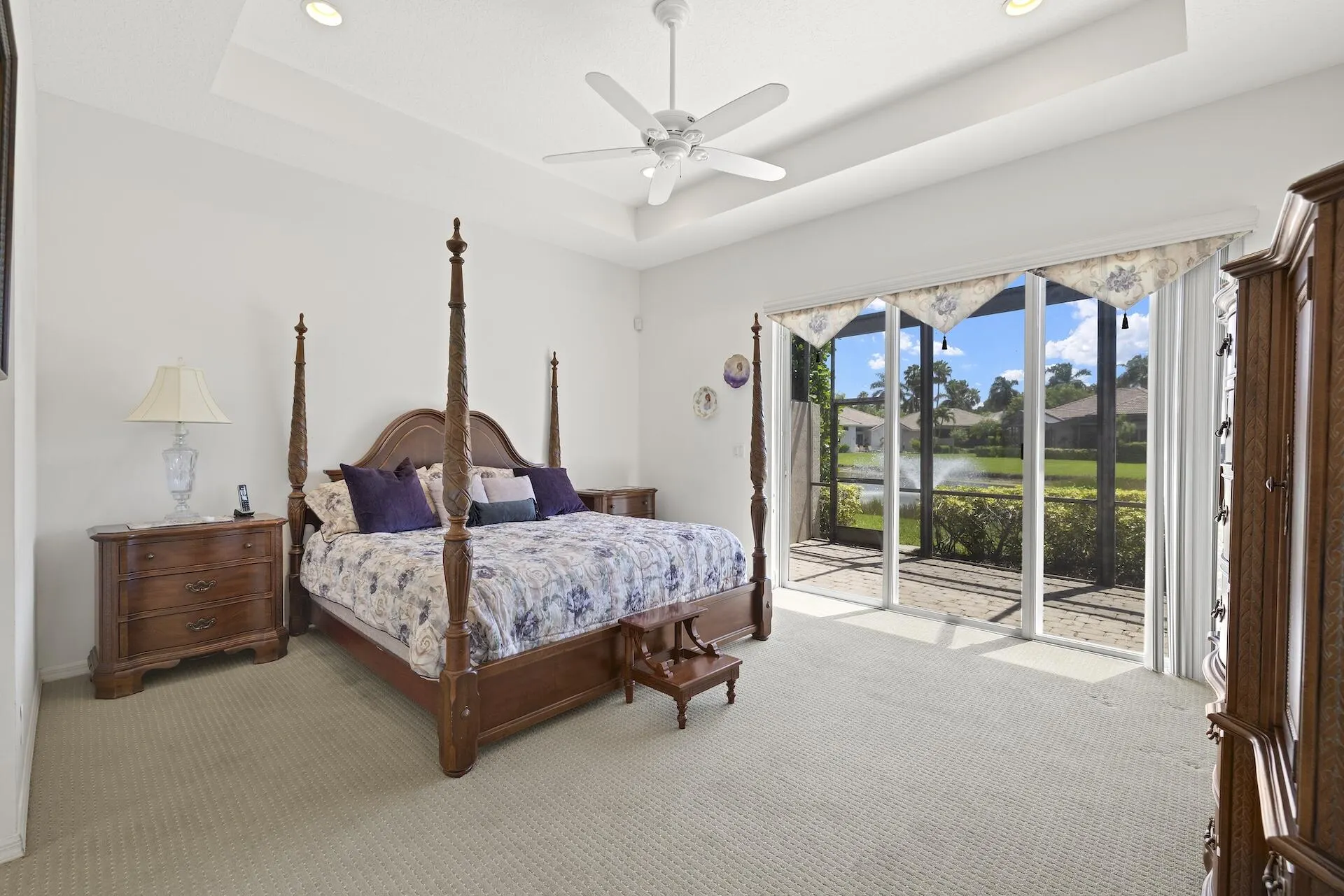 10910 Grande Boulevard W