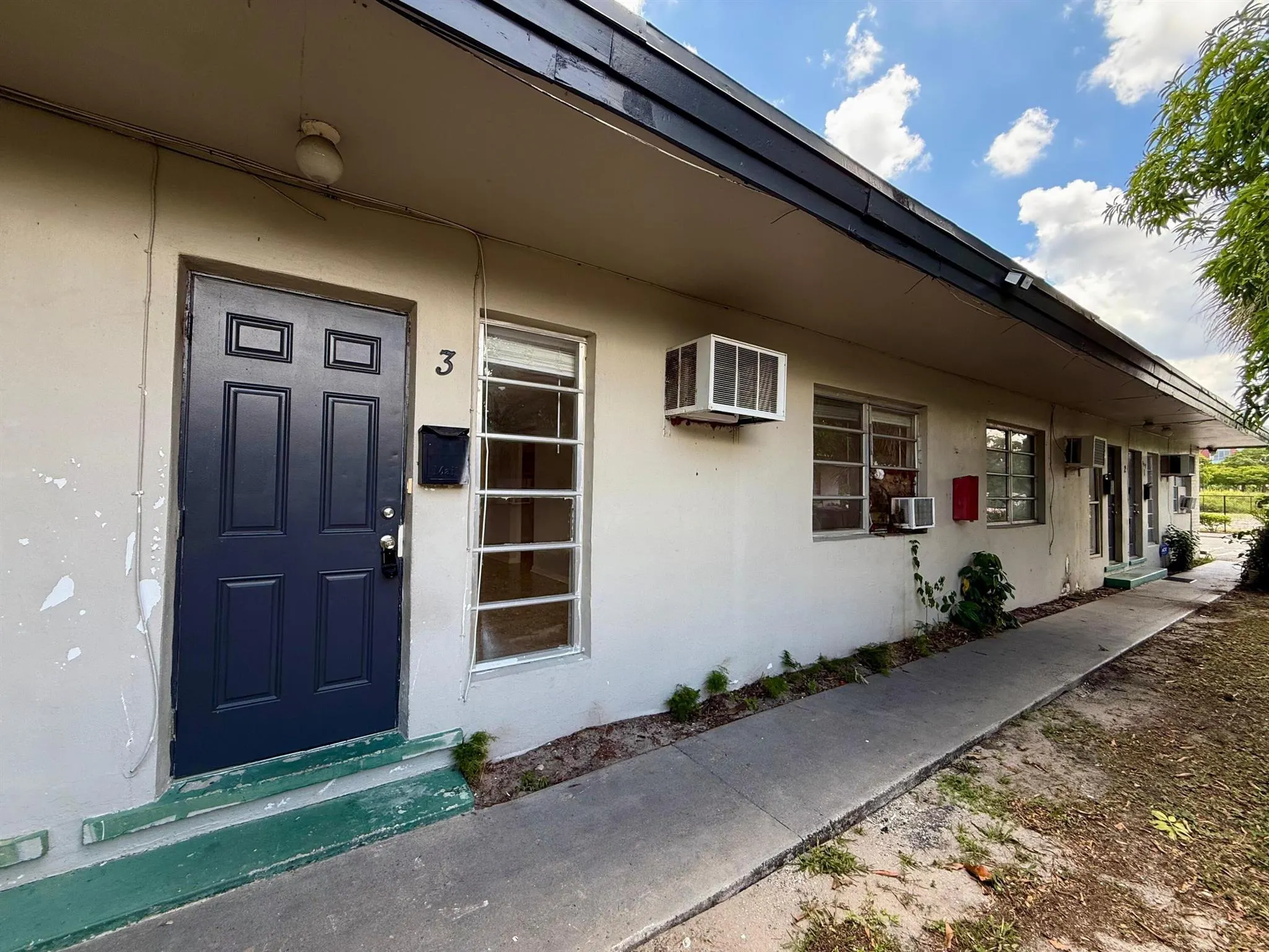 809 2nd Street, #3