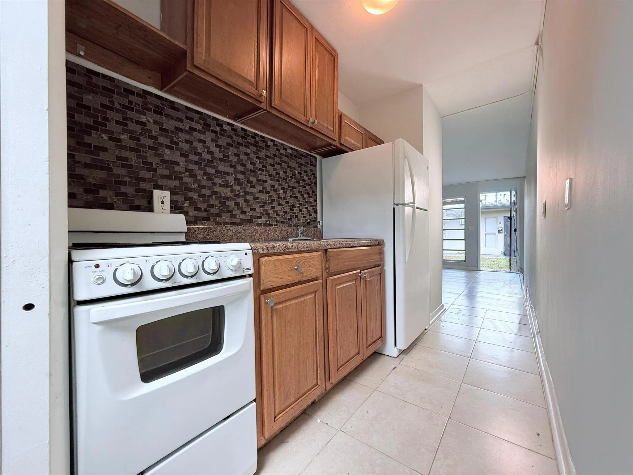 809 2nd Street, #3