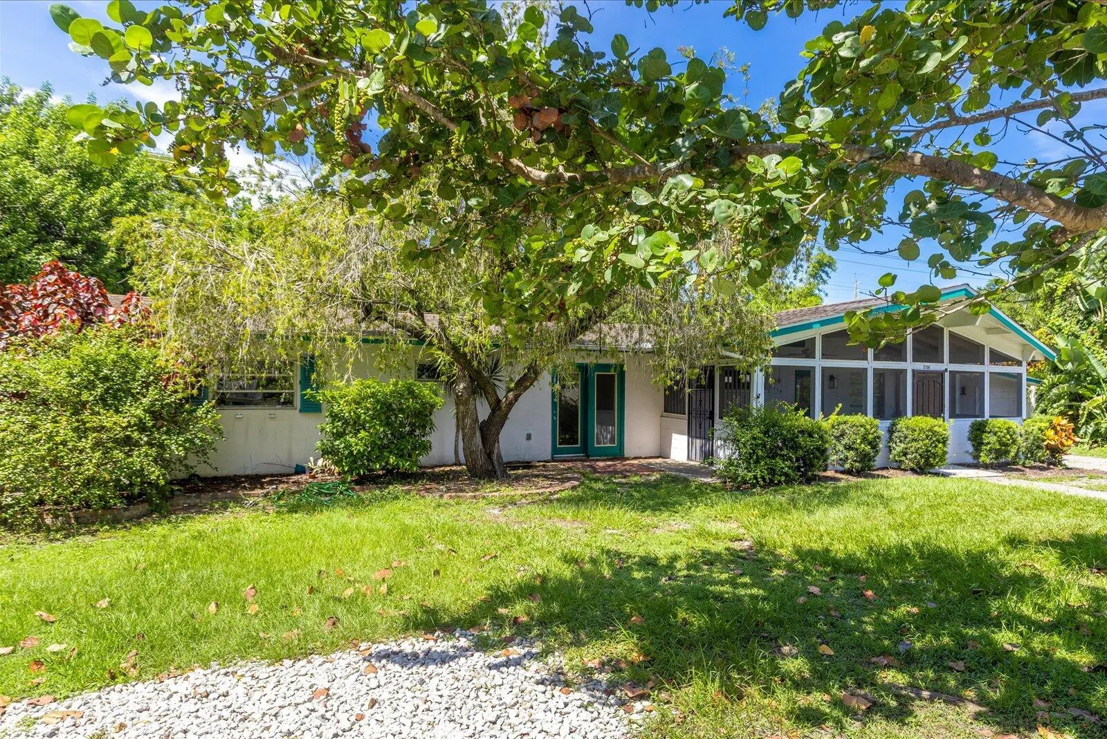 2736 Atlantic Boulevard