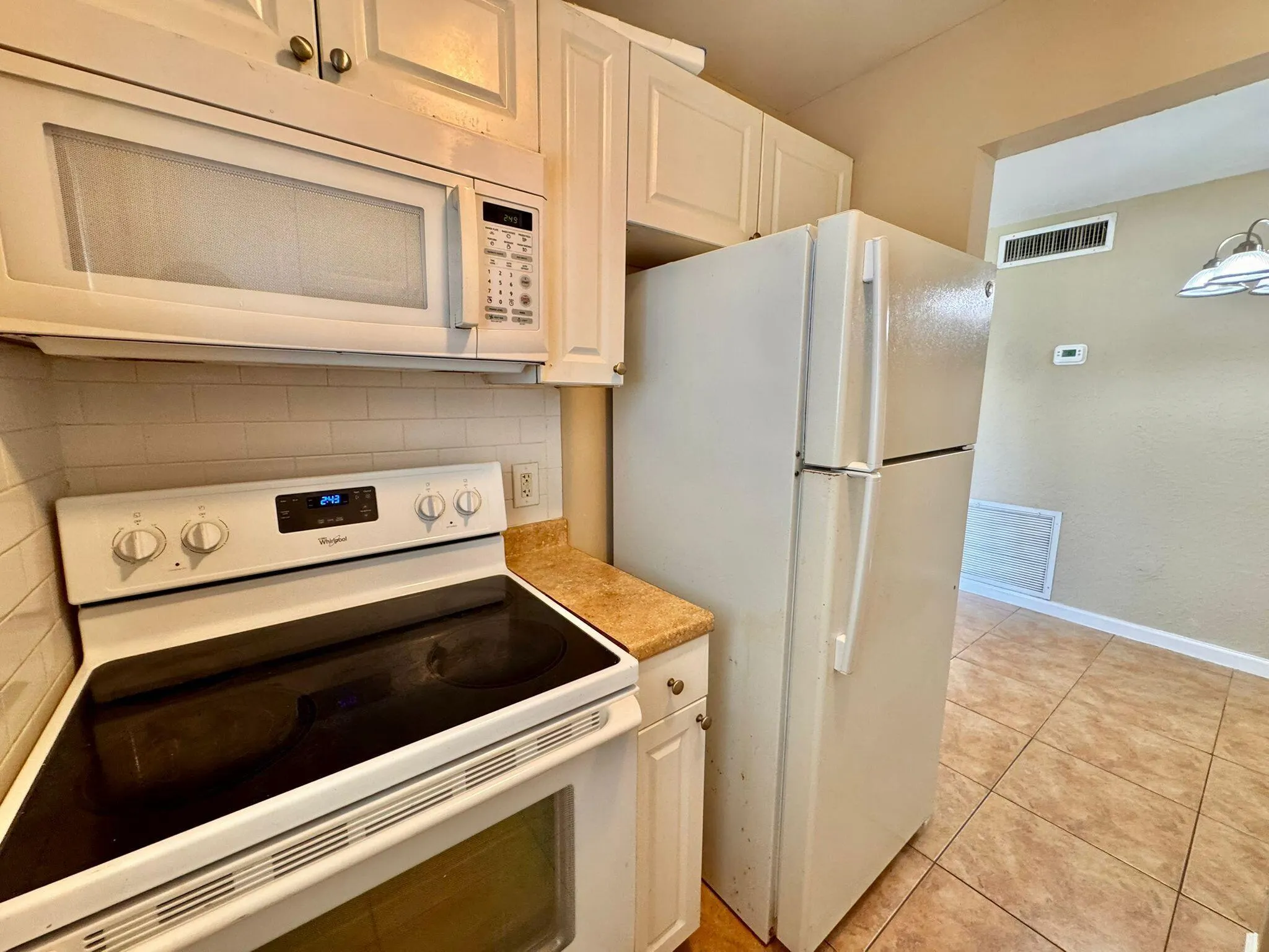 1651 NE 33rd Street, #7