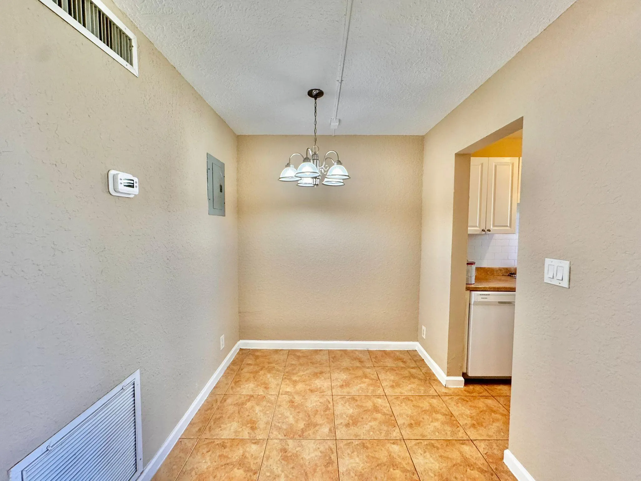 1651 NE 33rd Street, #7