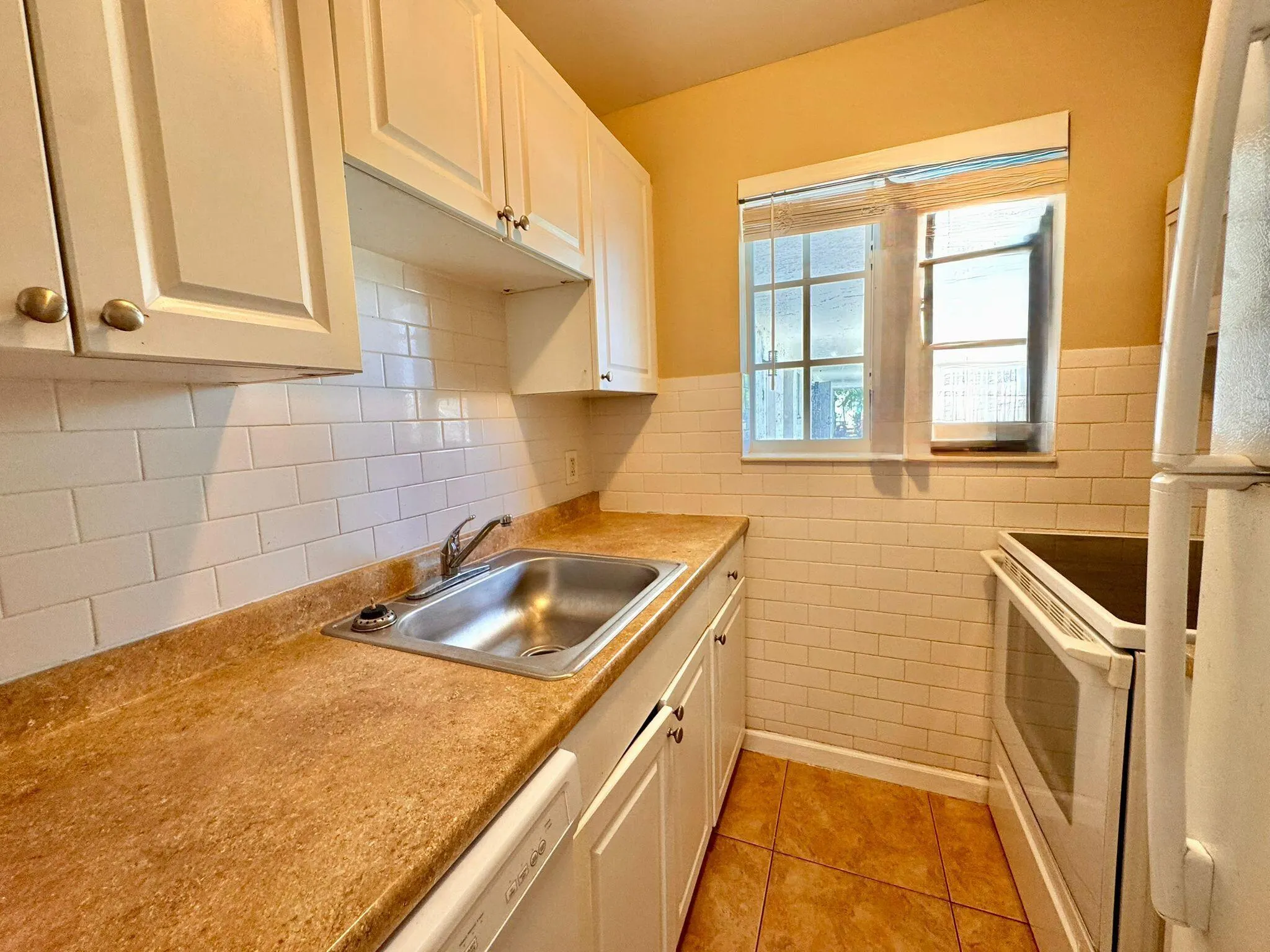 1651 NE 33rd Street, #7