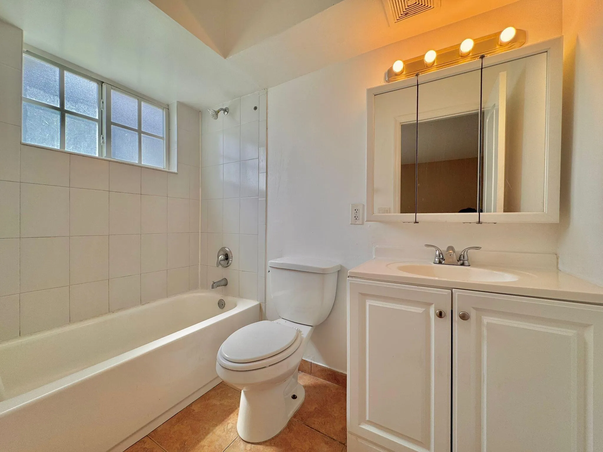 1651 NE 33rd Street, #7