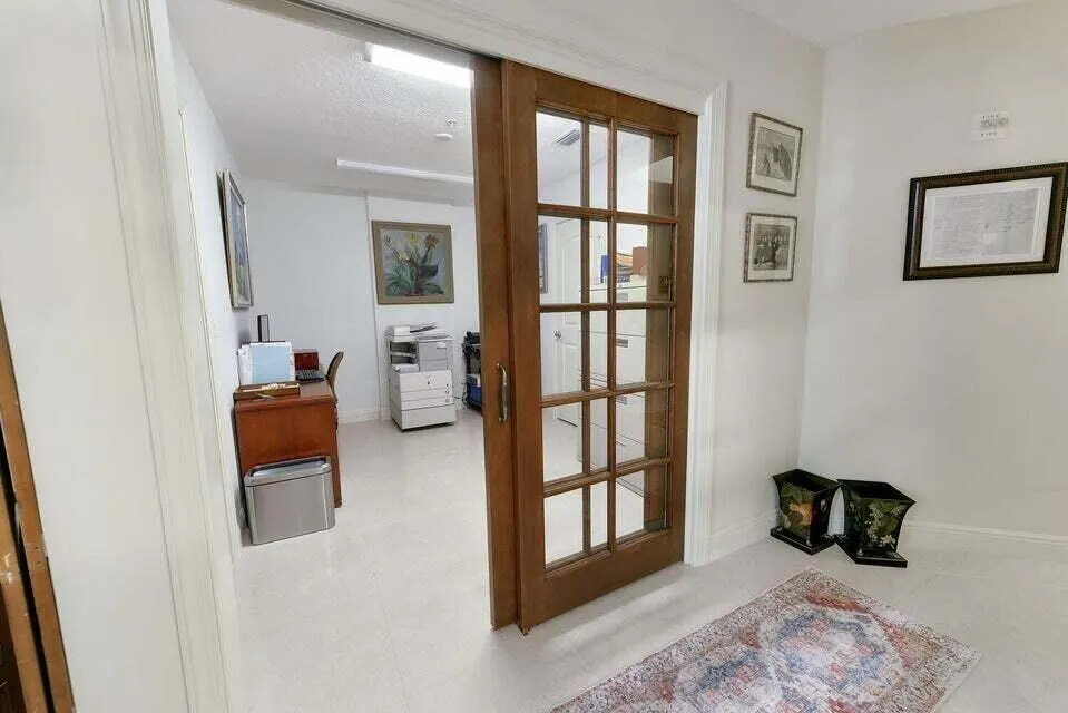 701 S Olive Avenue, #117