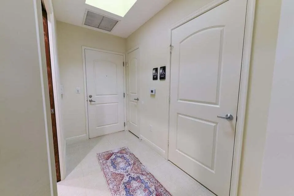 701 S Olive Avenue, #117