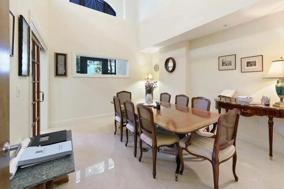 701 S Olive Avenue, #117
