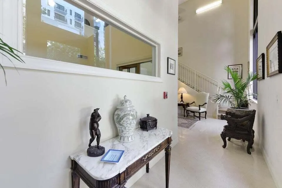 701 S Olive Avenue, #117