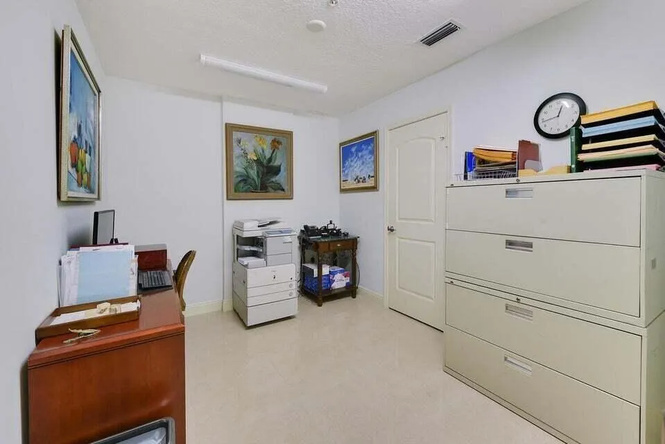 701 S Olive Avenue, #117