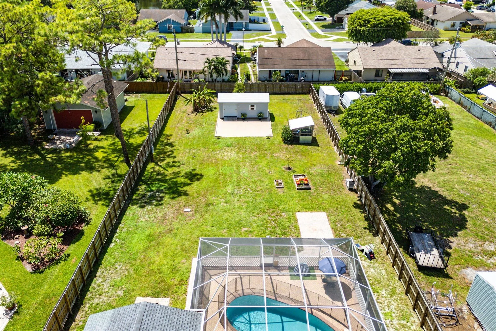 5587 3rd Road