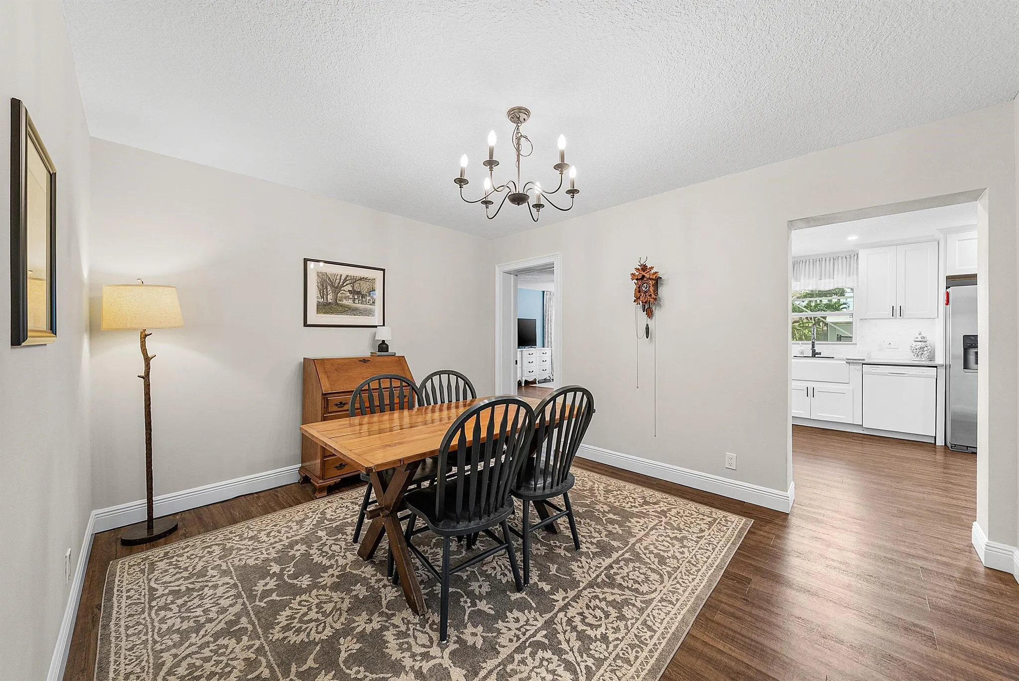 5587 3rd Road