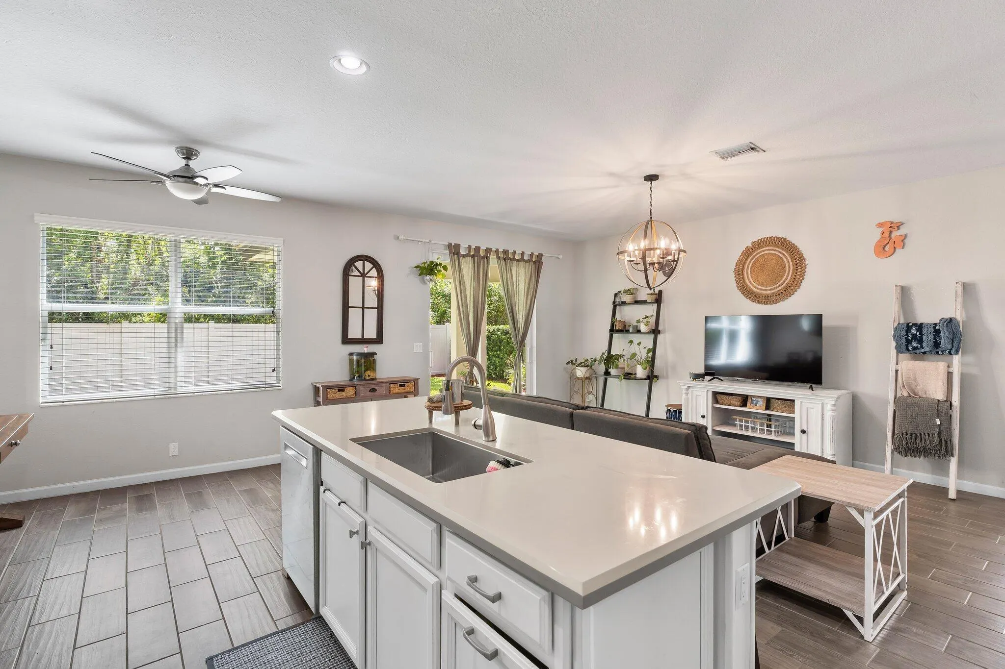 7162 Limestone Cay Road