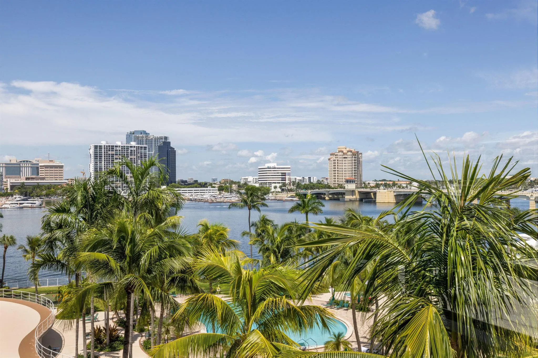 44 Cocoanut Row, #510/511 B