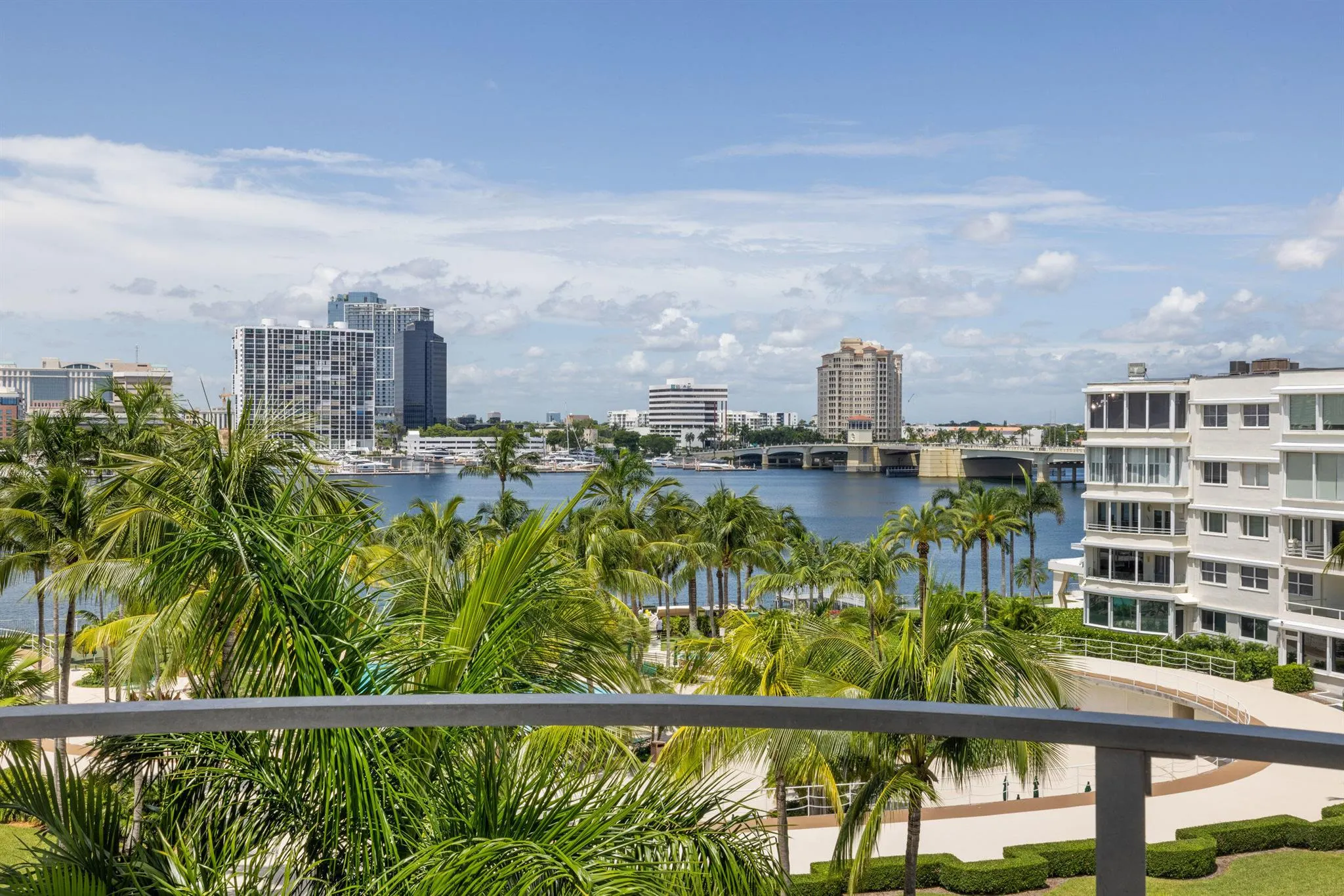 44 Cocoanut Row, #510/511 B