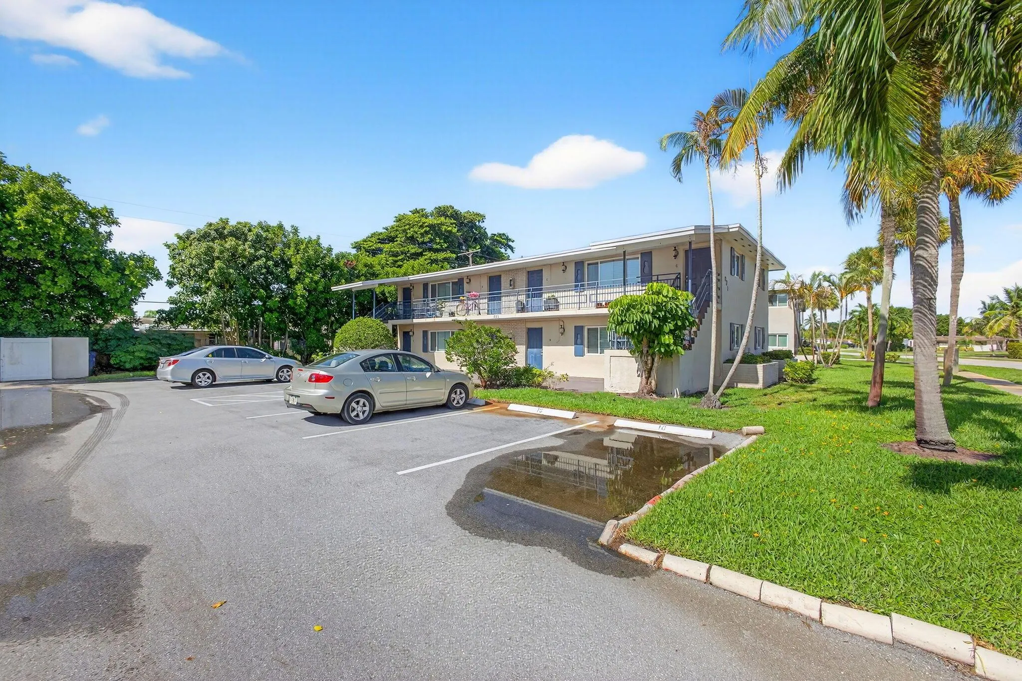 821 Lighthouse Drive, #A