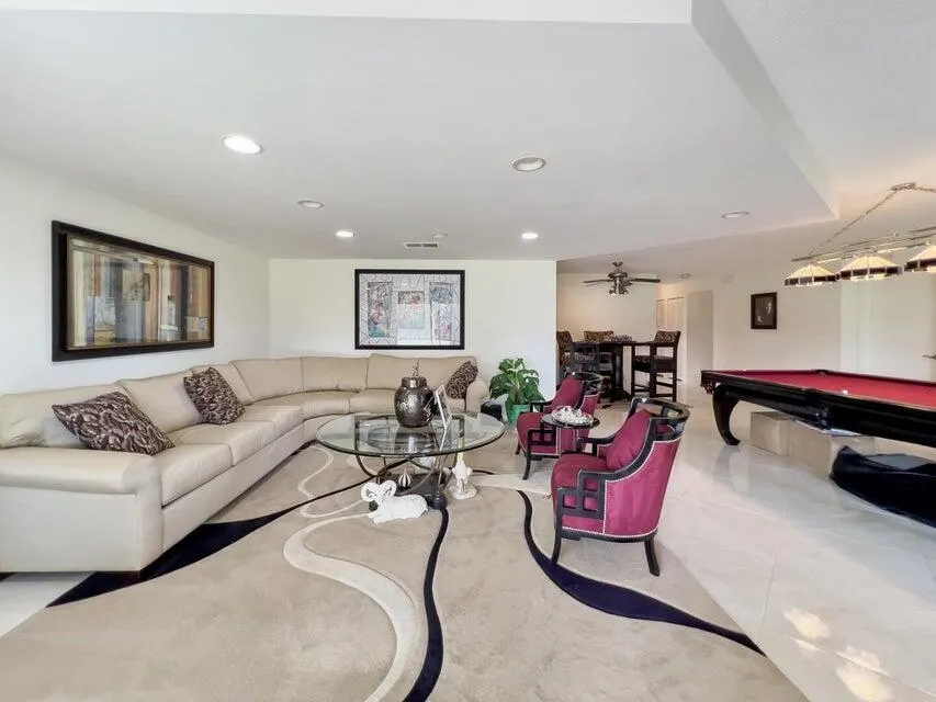 37 Stratford Lane, #C