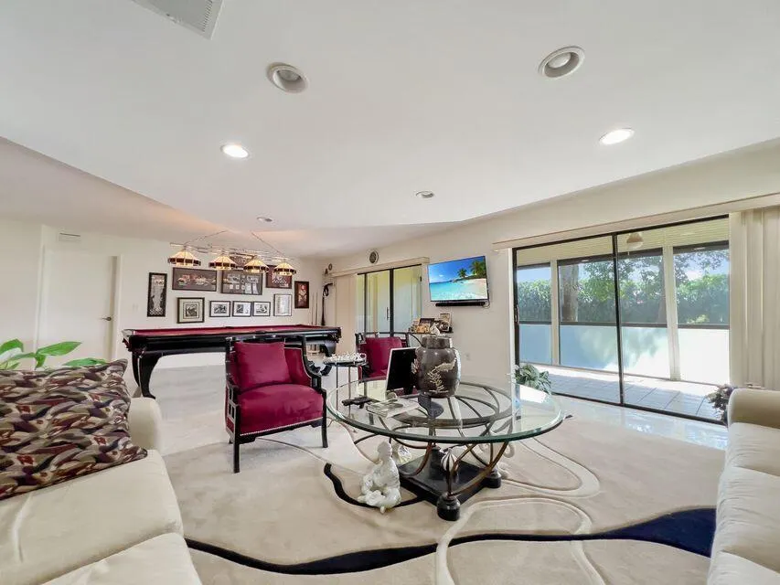 37 Stratford Lane, #C
