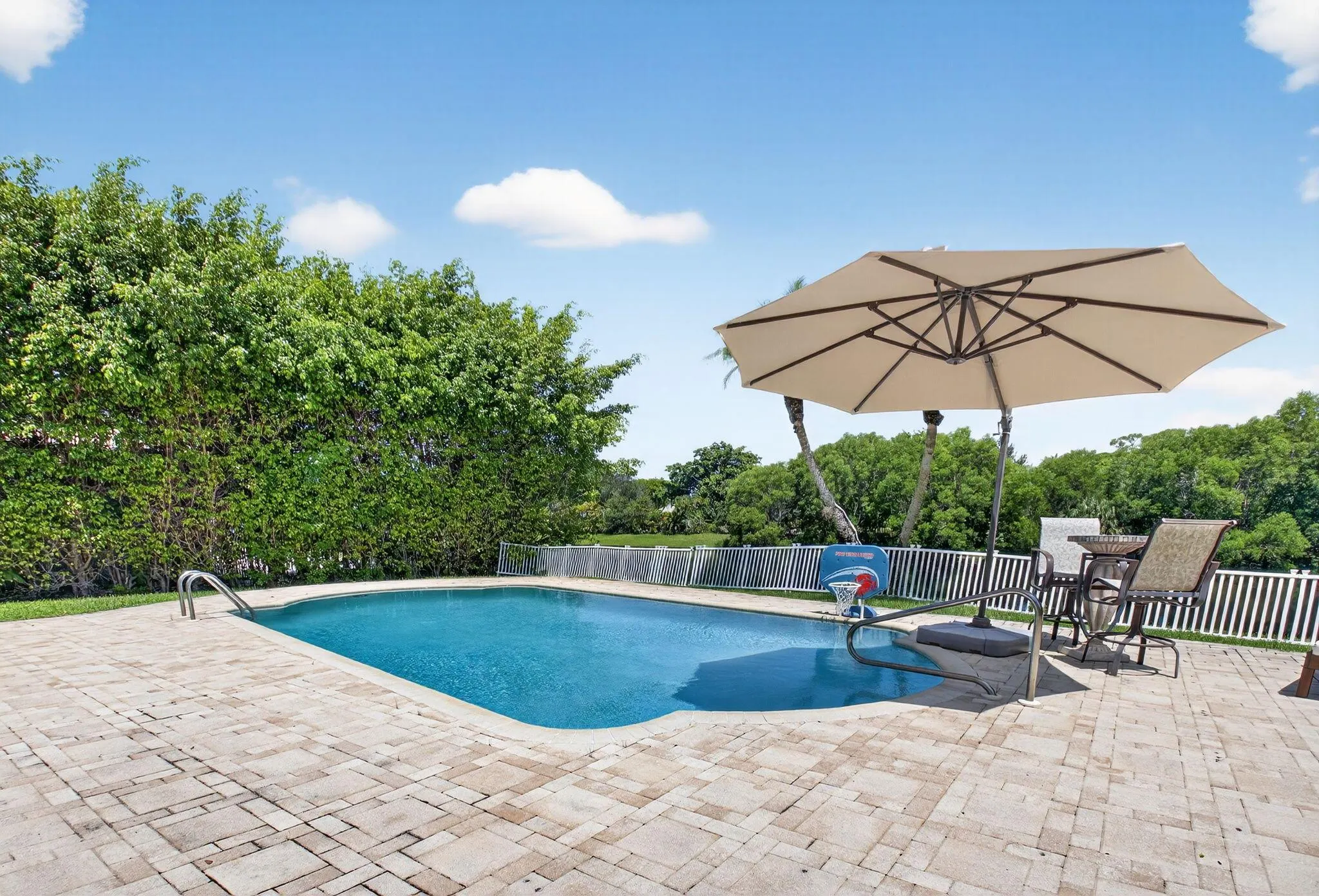 3541 Pine Lake Court