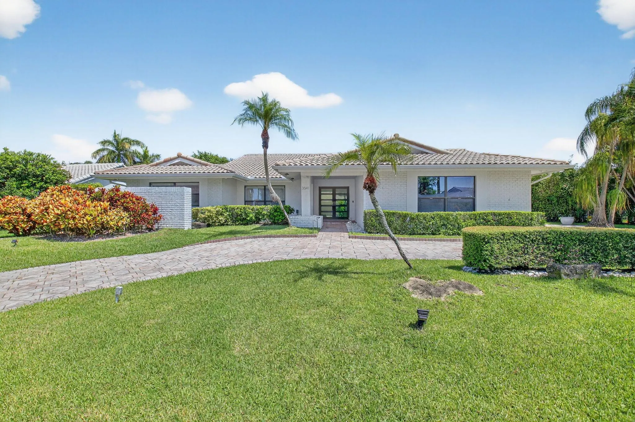 3541 Pine Lake Court