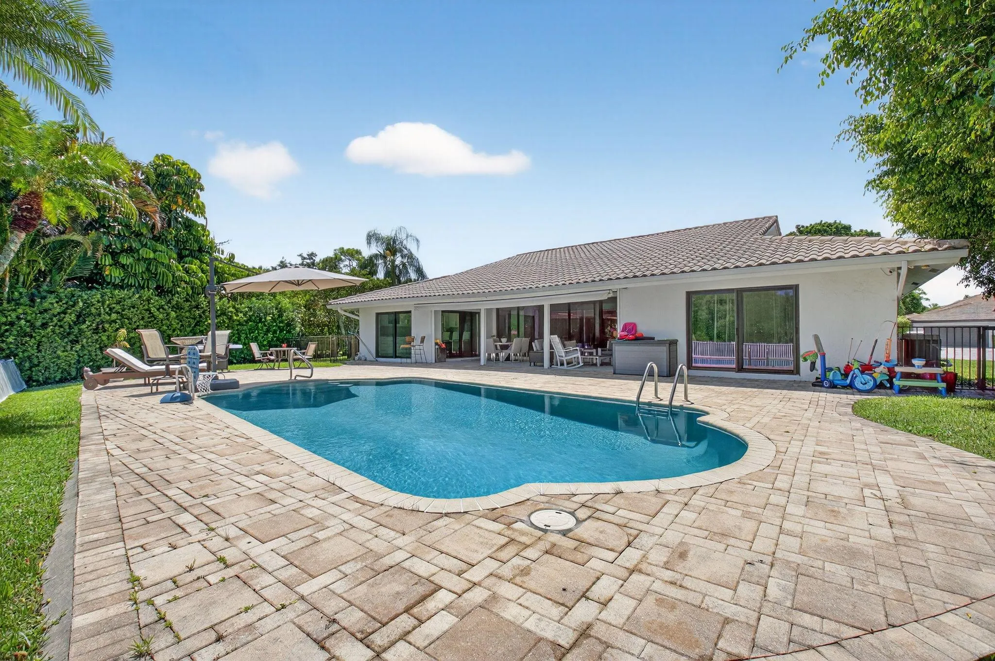 3541 Pine Lake Court