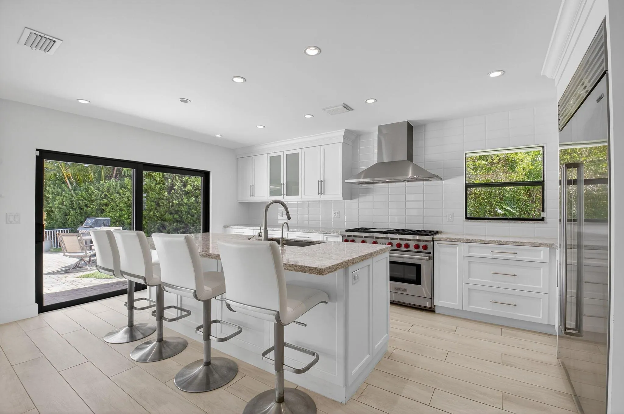 3541 Pine Lake Court