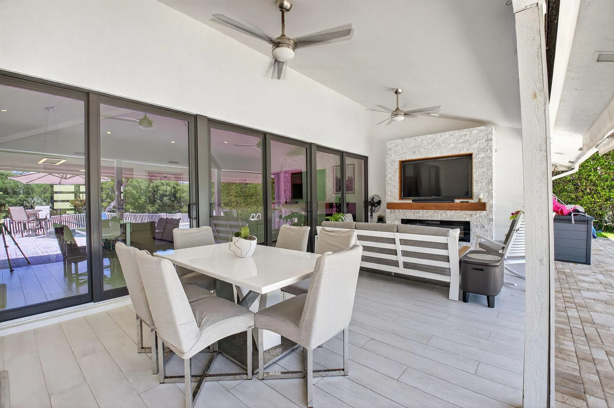 3541 Pine Lake Court