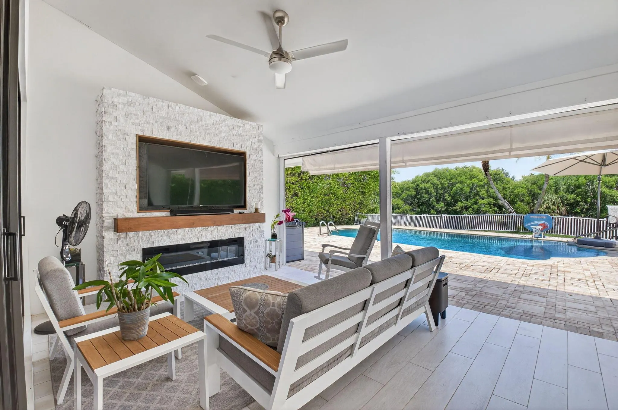 3541 Pine Lake Court