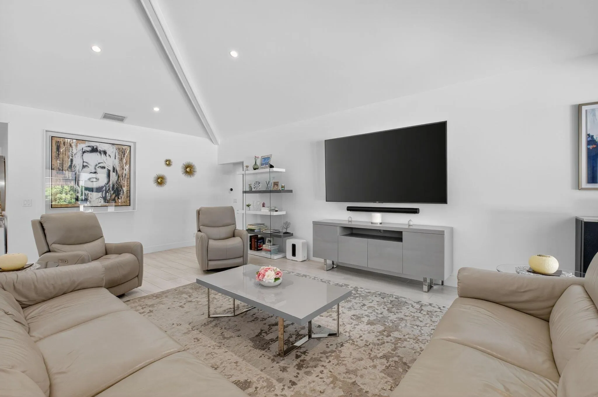 3541 Pine Lake Court