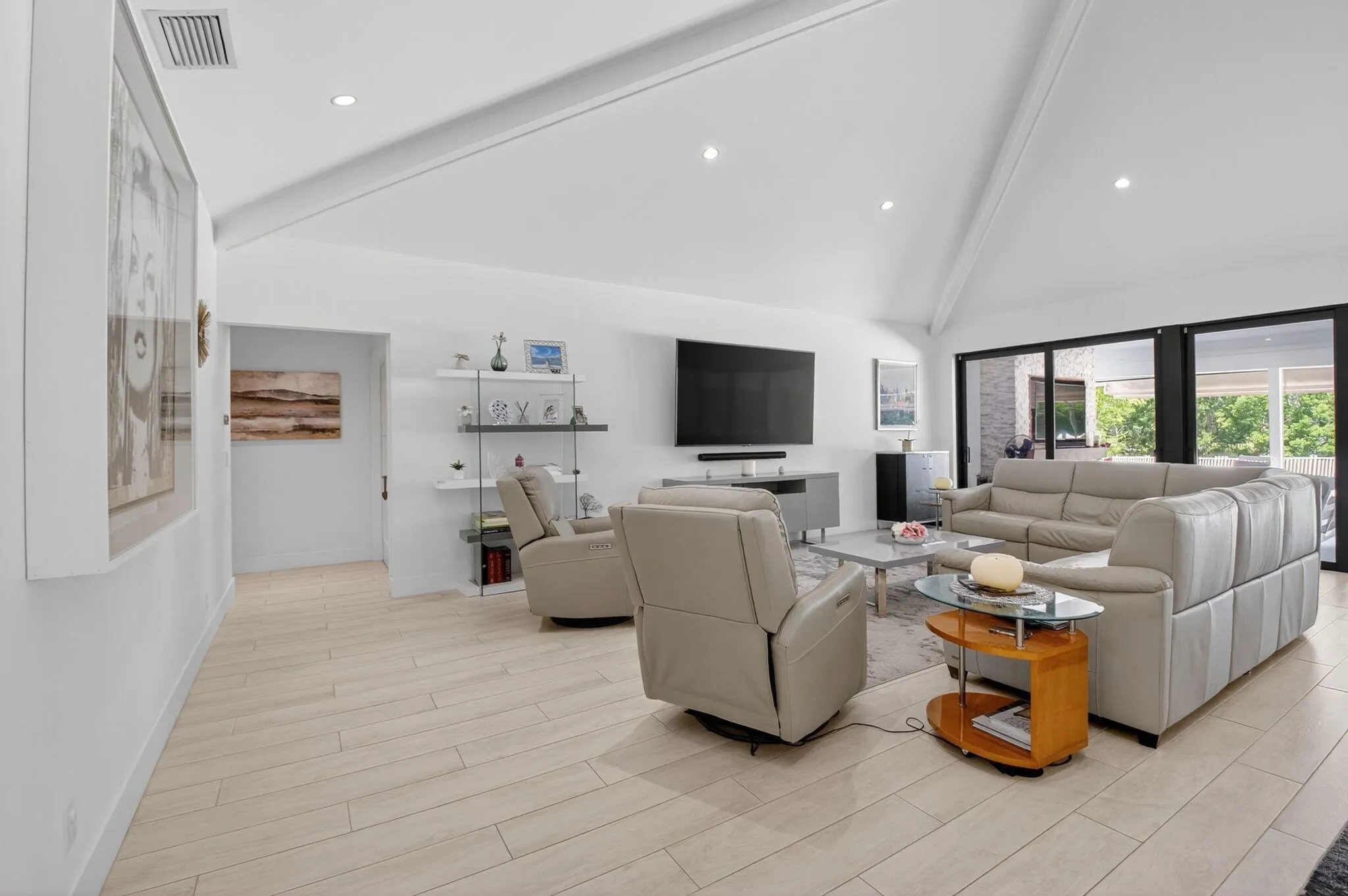 3541 Pine Lake Court