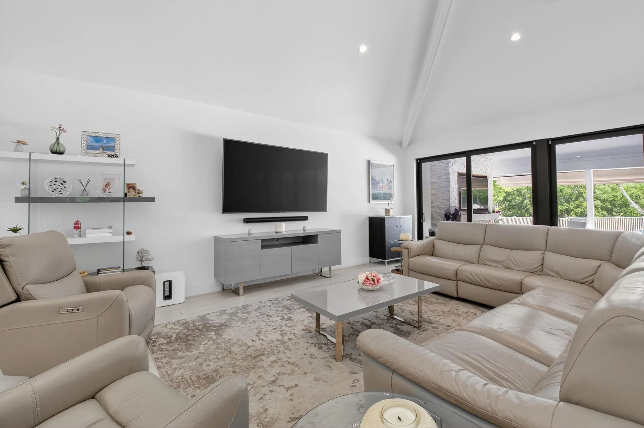 3541 Pine Lake Court