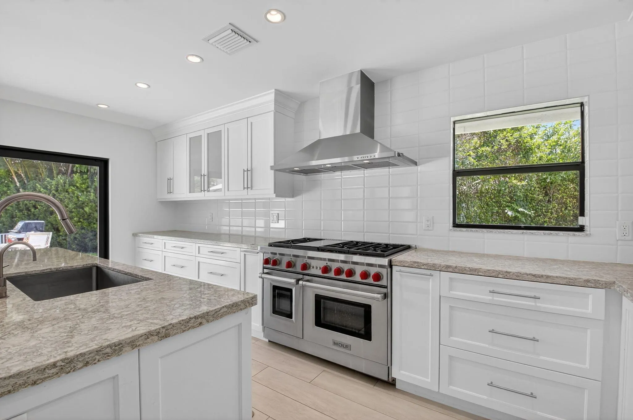 3541 Pine Lake Court