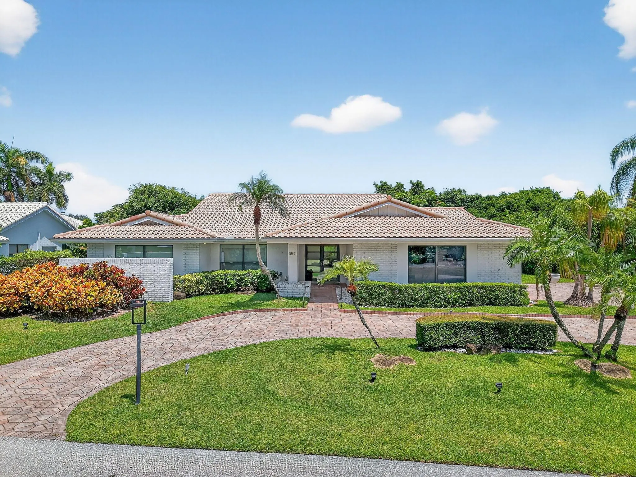3541 Pine Lake Court