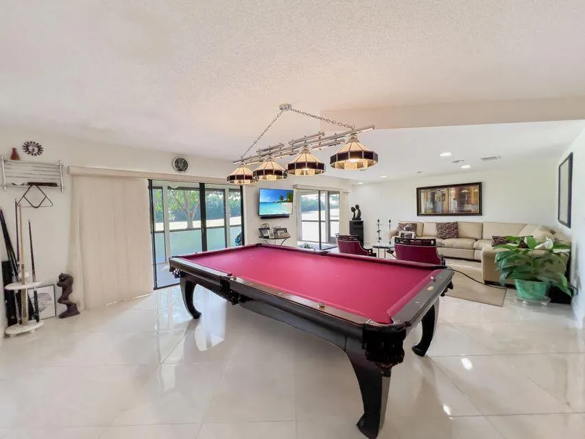 37 Stratford Lane, #C